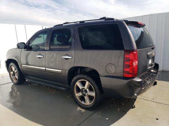 1GNSKCE02BR217181 - 2011 CHEVROLET TAHOE K1500 LTZ GRAY photo 2