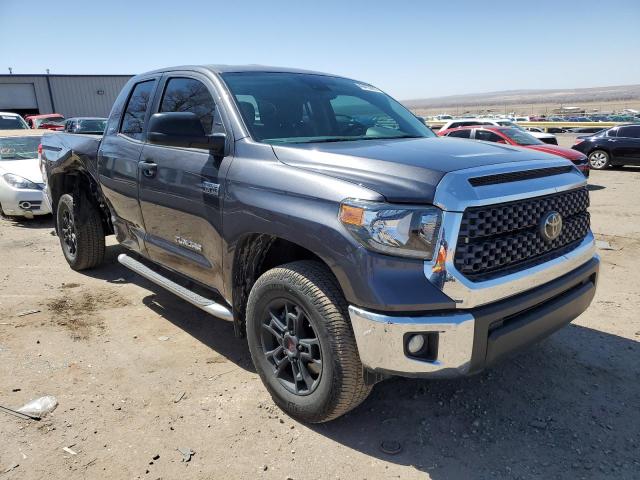 5TFUY5F18LX920686 - 2020 TOYOTA TUNDRA DOUBLE CAB SR/SR5 GRAY photo 4