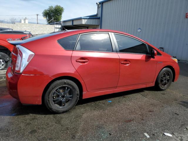 JTDKN3DU9F1893863 - 2015 TOYOTA PRIUS RED photo 3