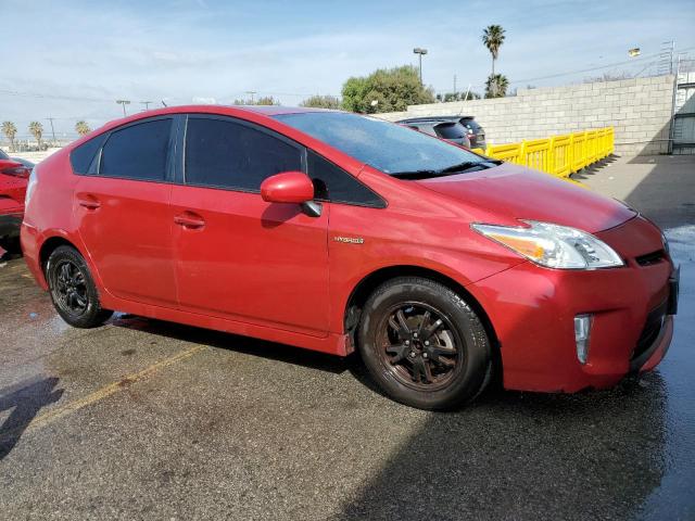 JTDKN3DU9F1893863 - 2015 TOYOTA PRIUS RED photo 4