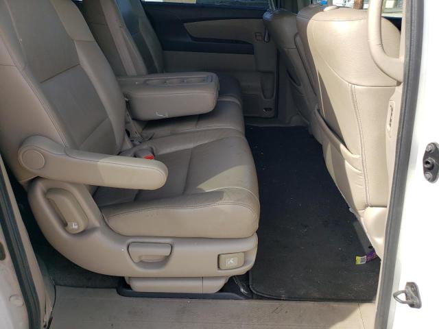 5FNRL5H93DB005909 - 2013 HONDA ODYSSEY TOURING WHITE photo 11