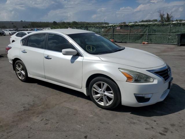 1N4AL3AP4EC174609 - 2014 NISSAN ALTIMA 2.5 WHITE photo 4