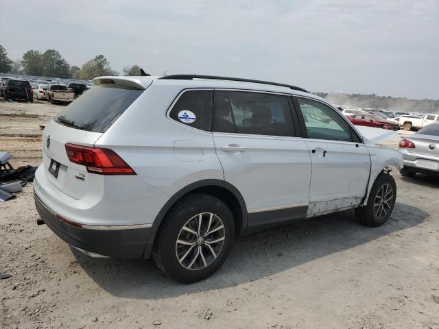 3VV2B7AX9JM197290 - 2018 VOLKSWAGEN TIGUAN SE WHITE photo 3