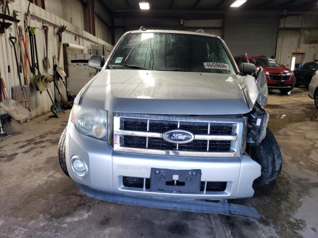 1FMCU0DG2BKC53106 - 2011 FORD ESCAPE XLT SILVER photo 5