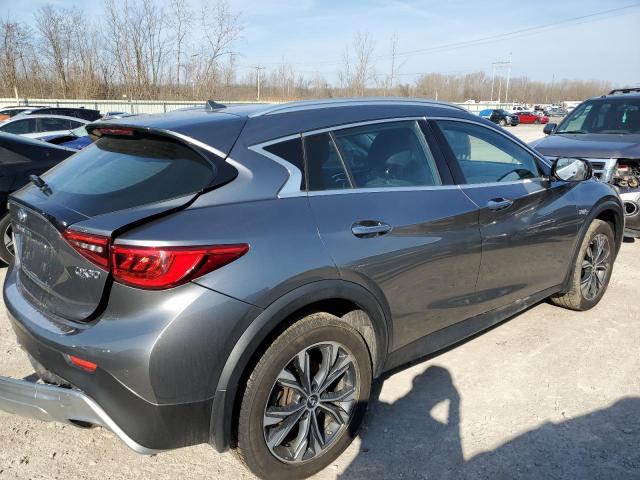 SJKCH5CR6JA058040 - 2018 INFINITI QX30 BASE Grau Foto 3