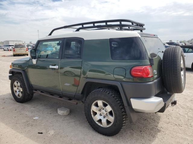 JTEBU4BF5AK093752 - 2010 TOYOTA FJ CRUISER GREEN photo 2