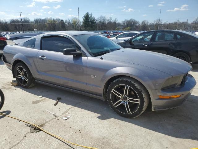 1ZVHT82HX65210559 - 2006 FORD MUSTANG GT GRAY photo 4