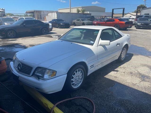 WDBFA63F8TF129503 - 1996 MERCEDES-BENZ SL 320 WHITE photo 2