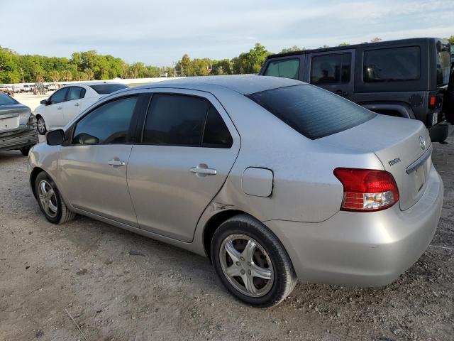 JTDBT903X94060436 - 2009 TOYOTA YARIS SILVER photo 2