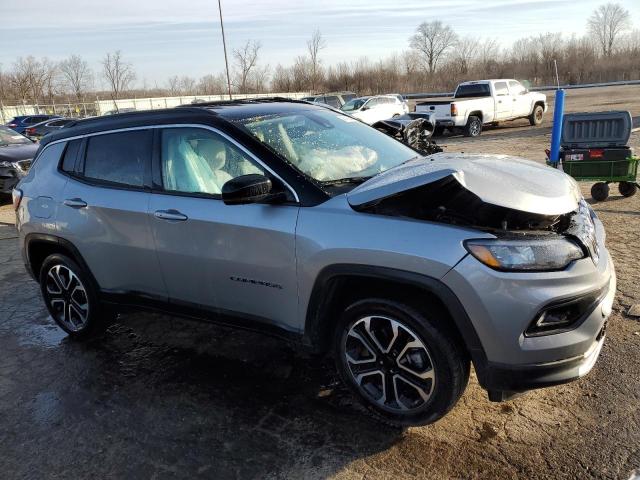 3C4NJDCB6NT232023 - 2022 JEEP COMPASS LIMITED SILVER photo 4