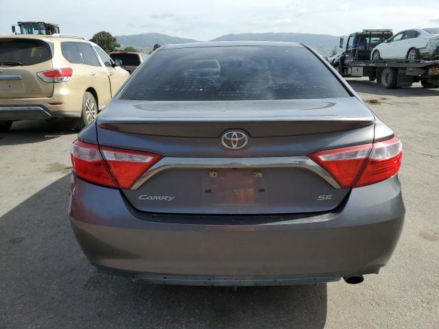 4T1BF1FKXGU132865 - 2016 TOYOTA CAMRY LE GRAY photo 6