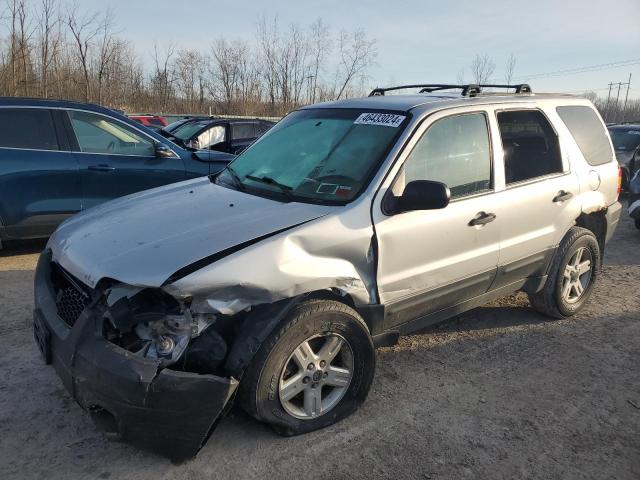 1FMYU93195KA54582 - 2005 FORD ESCAPE XLT SILVER photo 1