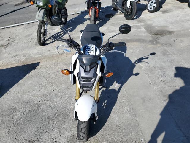 MLHJC6113H5203210 - 2017 HONDA GROM 125 WHITE photo 2