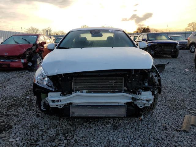 YV1622FS3C2143696 - 2012 VOLVO S60 T5 WHITE photo 5