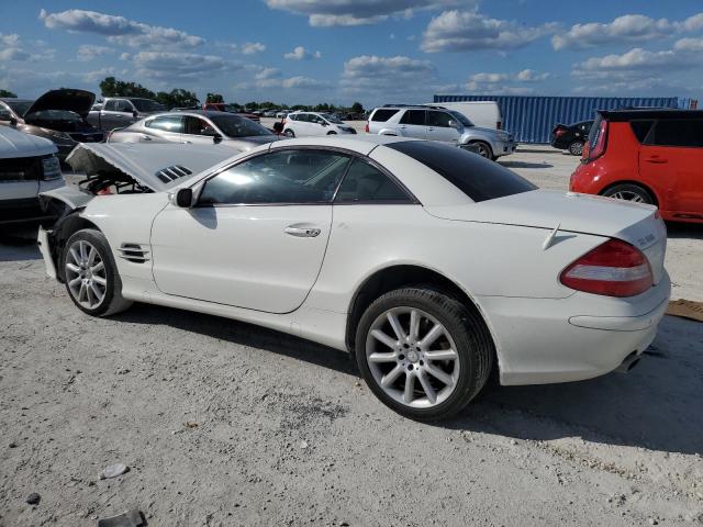 WDBSK71F17F121480 - 2007 MERCEDES-BENZ SL 550 WHITE photo 2