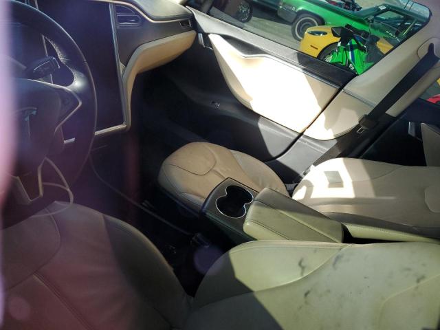 5YJSA1BG9DFP11046 - 2013 TESLA MODEL S RED photo 8