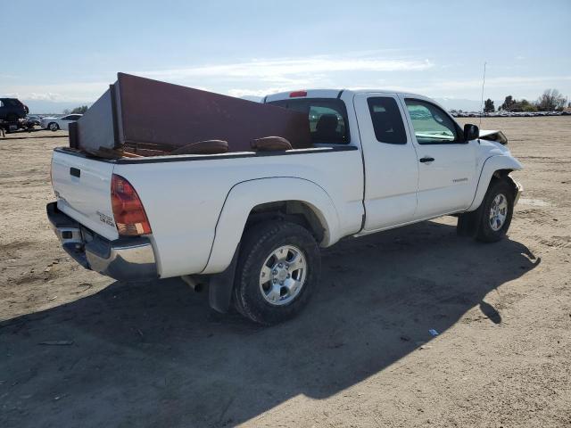 5TETU62N48Z561634 - 2008 TOYOTA TACOMA PRERUNNER ACCESS CAB WHITE photo 3