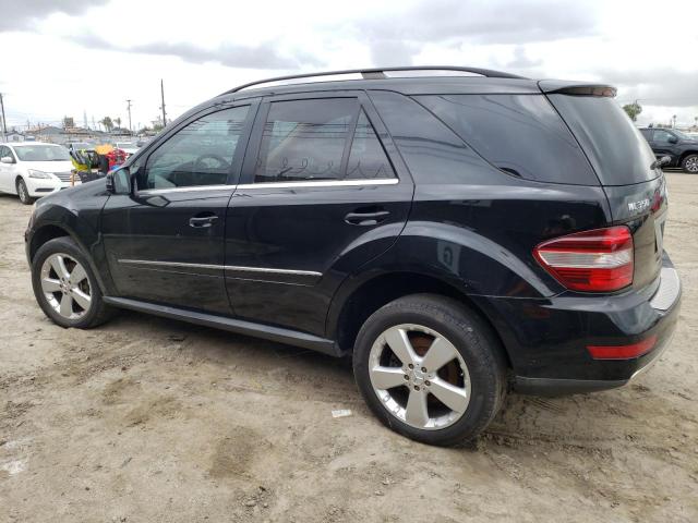 4JGBB8GB4BA733606 - 2011 MERCEDES-BENZ ML 350 4MATIC BLACK photo 2
