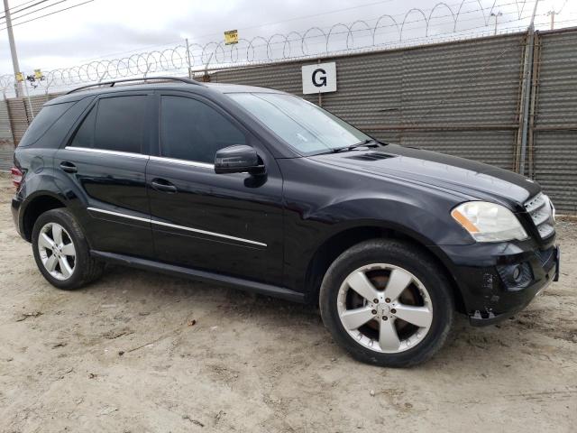 4JGBB8GB4BA733606 - 2011 MERCEDES-BENZ ML 350 4MATIC BLACK photo 4