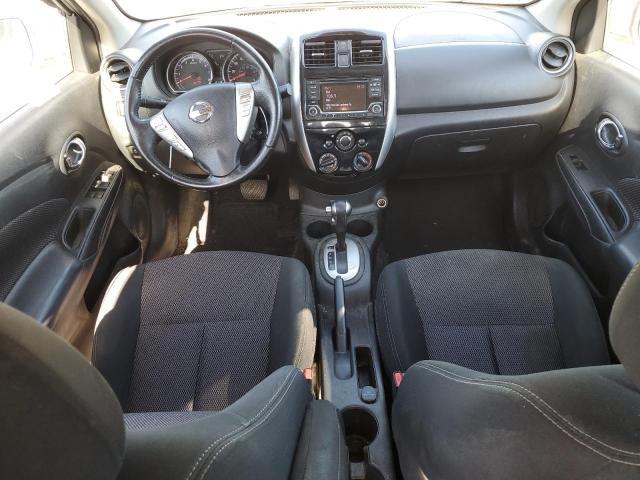 3N1CN7AP3JL855091 - 2018 NISSAN VERSA S SILVER photo 8