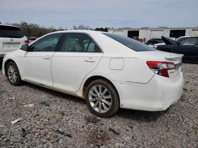 4T1BF1FK9EU801866 - 2014 TOYOTA CAMRY L WHITE photo 2