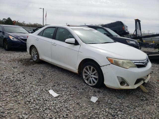 4T1BF1FK9EU801866 - 2014 TOYOTA CAMRY L WHITE photo 4