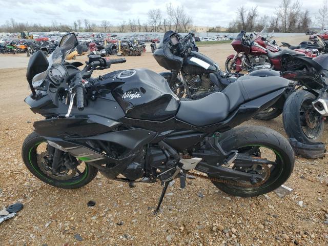 JKAEXEJ19KDA03770 - 2019 KAWASAKI EX650 J შავი ფოტო 3