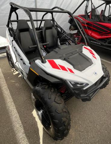 L6KHCB183NS005172 - 2022 POLARIS RZR 200 EFI WHITE photo 1