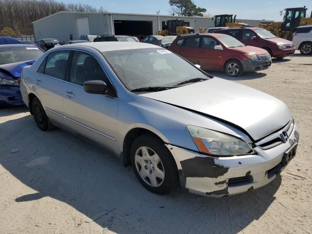 1HGCM56496A170936 - 2006 HONDA ACCORD LX SILVER photo 4