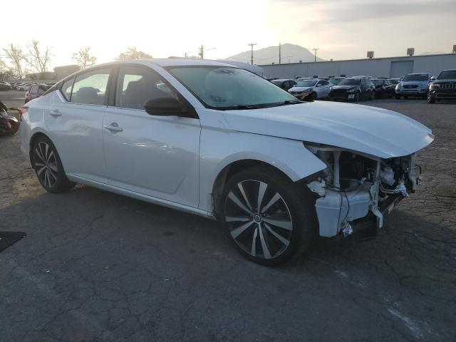 1N4BL4CV8LC101987 - 2020 NISSAN ALTIMA SR WHITE photo 4