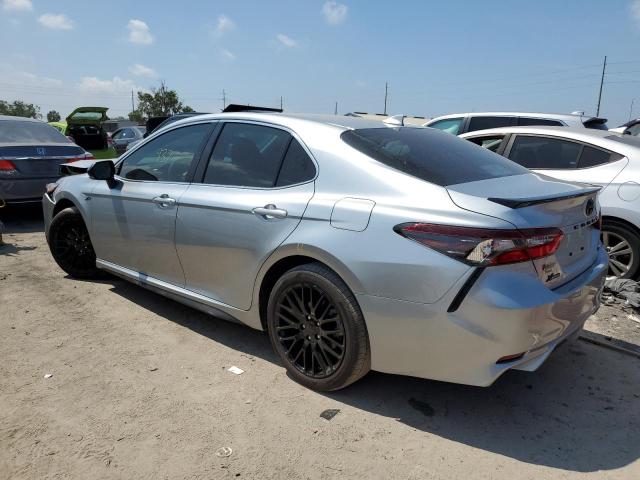 4T1G11AK2PU747681 - 2023 TOYOTA CAMRY SE NIGHT SHADE SILVER photo 2