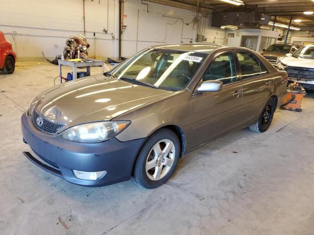 4T1BE32K25U597528 - 2005 TOYOTA CAMRY LE GRAY photo 1