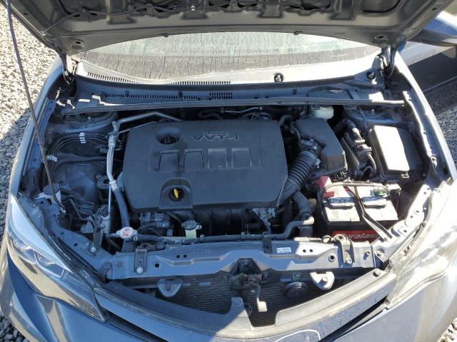 2T1BURHE9JC089592 - 2018 TOYOTA COROLLA L BLUE photo 11