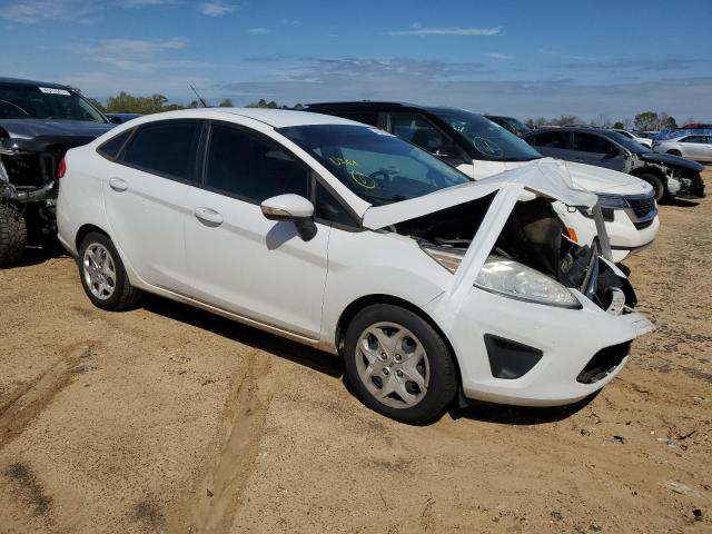 3FADP4BJ5DM203436 - 2013 FORD FIESTA SE WHITE photo 4