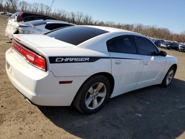 2B3CL3CG0BH608115 - 2011 DODGE CHARGER WHITE photo 3