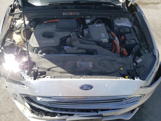 3FA6P0PU4HR274950 - 2017 FORD FUSION SE PHEV SILVER photo 11