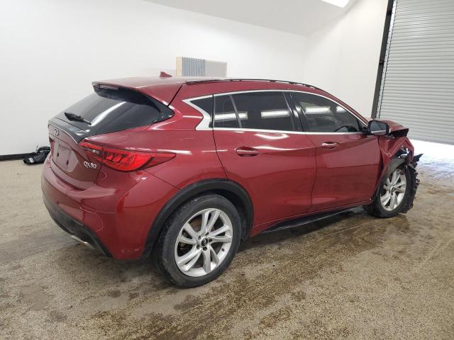 SJKCH5CP6JA060160 - 2018 INFINITI QX30 BASE RED photo 3