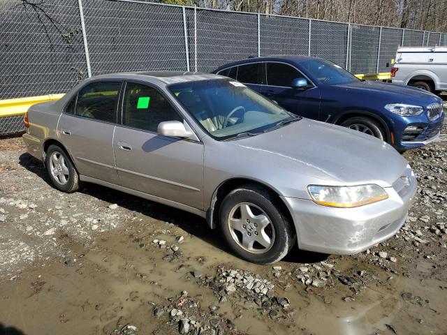 1HGCG1651WA045695 - 1998 HONDA ACCORD EX SILVER photo 4