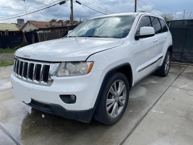 1C4RJFAT2DC511343 - 2013 JEEP GRAND CHER LAREDO WHITE photo 2