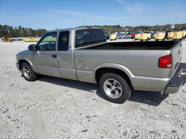 1GCCS195318218318 - 2001 CHEVROLET S TRUCK S10 GRAY photo 2