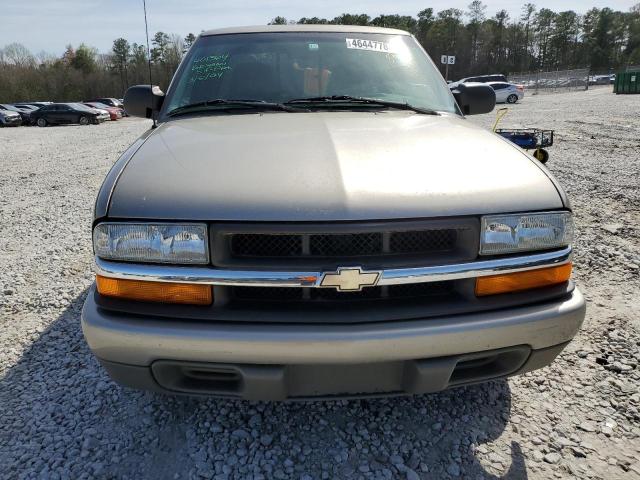 1GCCS195318218318 - 2001 CHEVROLET S TRUCK S10 GRAY photo 5