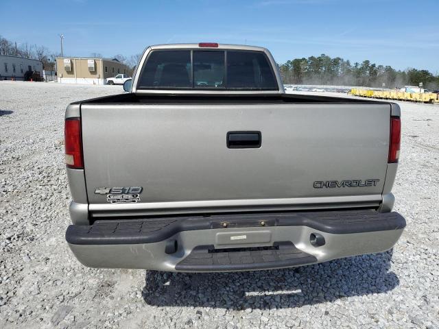 1GCCS195318218318 - 2001 CHEVROLET S TRUCK S10 GRAY photo 6