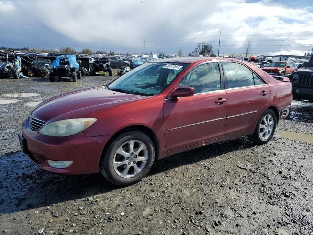 4T1BE30KX5U001987 - 2005 TOYOTA CAMRY LE RED photo 1