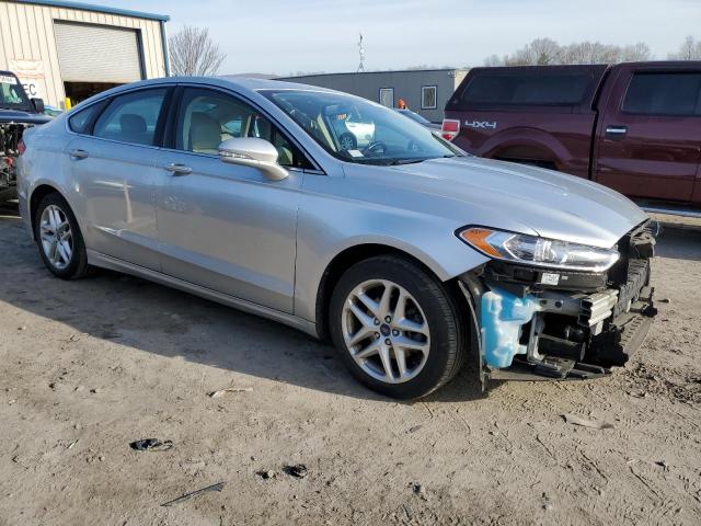 3FA6P0HRXDR136558 - 2013 FORD FUSION SE SILVER photo 4