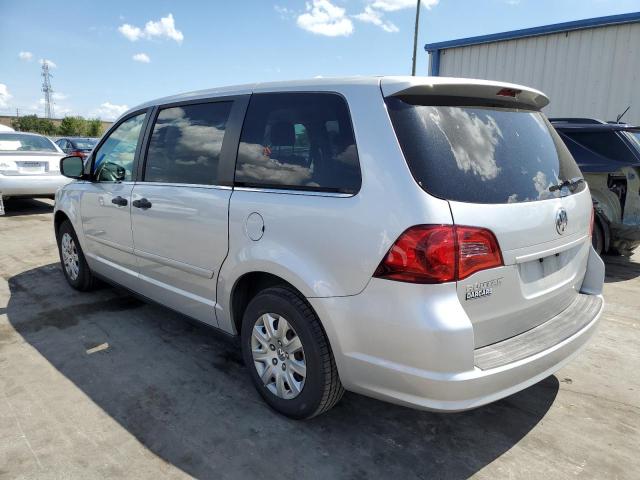 2V4RW4DG1BR717865 - 2011 VOLKSWAGEN ROUTAN S SILVER photo 2