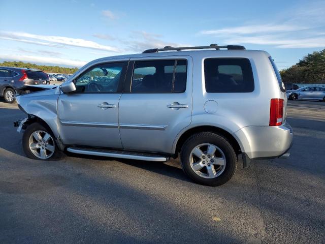 5FNYF4H56AB033886 - 2010 HONDA PILOT EXL SILVER photo 2