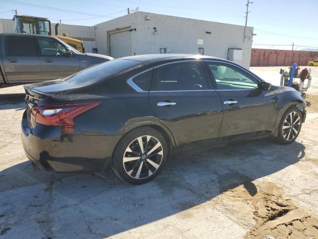 1N4AL3AP0JC111971 - 2018 NISSAN ALTIMA 2.5 BLACK photo 3