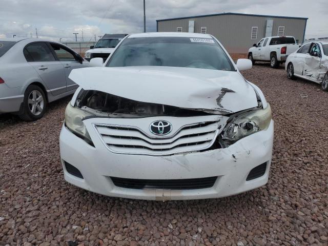 4T4BF3EK0AR042747 - 2010 TOYOTA CAMRY BASE WHITE photo 5