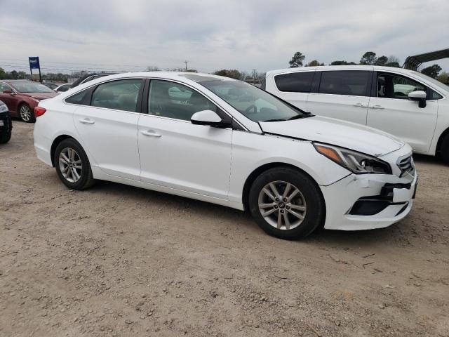 5NPE24AF7GH358834 - 2016 HYUNDAI SONATA SE WHITE photo 4