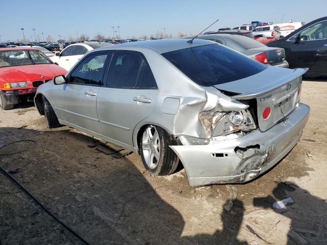 JTHBD192X20054768 - 2002 LEXUS IS 300 SILVER photo 2